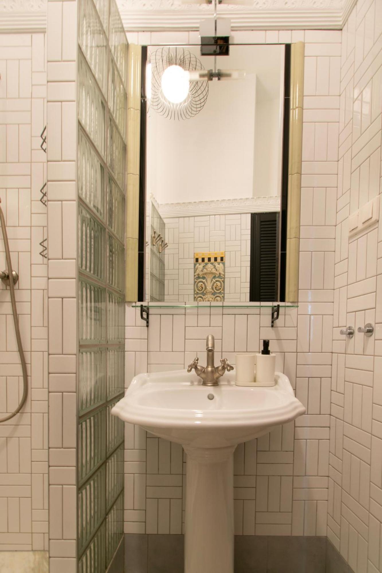 Magnificent Zyblikiewicza 11a, Location Apartment *